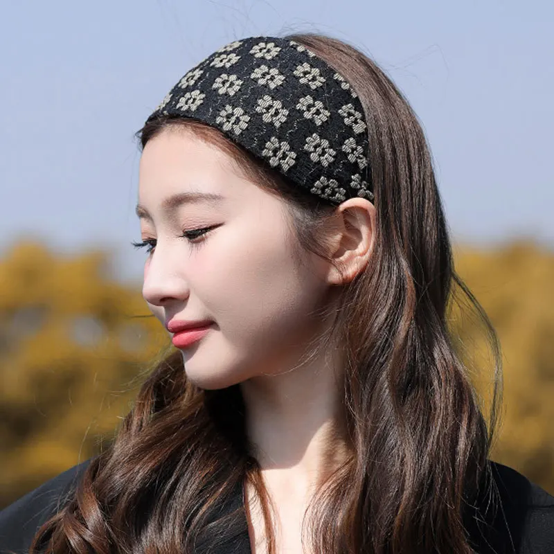 

Cover white hair headband women's wide edge face wash hair accessories Korean version with teeth and non-slip