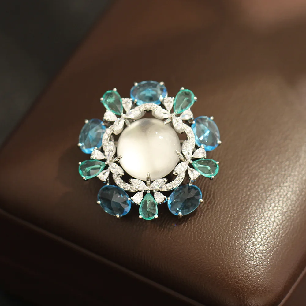 High-end Blue Green Zircon Flower Wreath Brooch Unique Design Jewelry Water Foam Jade Flower Pin Accessories for Women Gift
