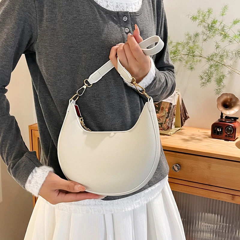 

High End Luxury Women Leather Fashion Tote Bag Elegant Designer Shoulder Handbag For Urban Lifestyle And Daily Fashion