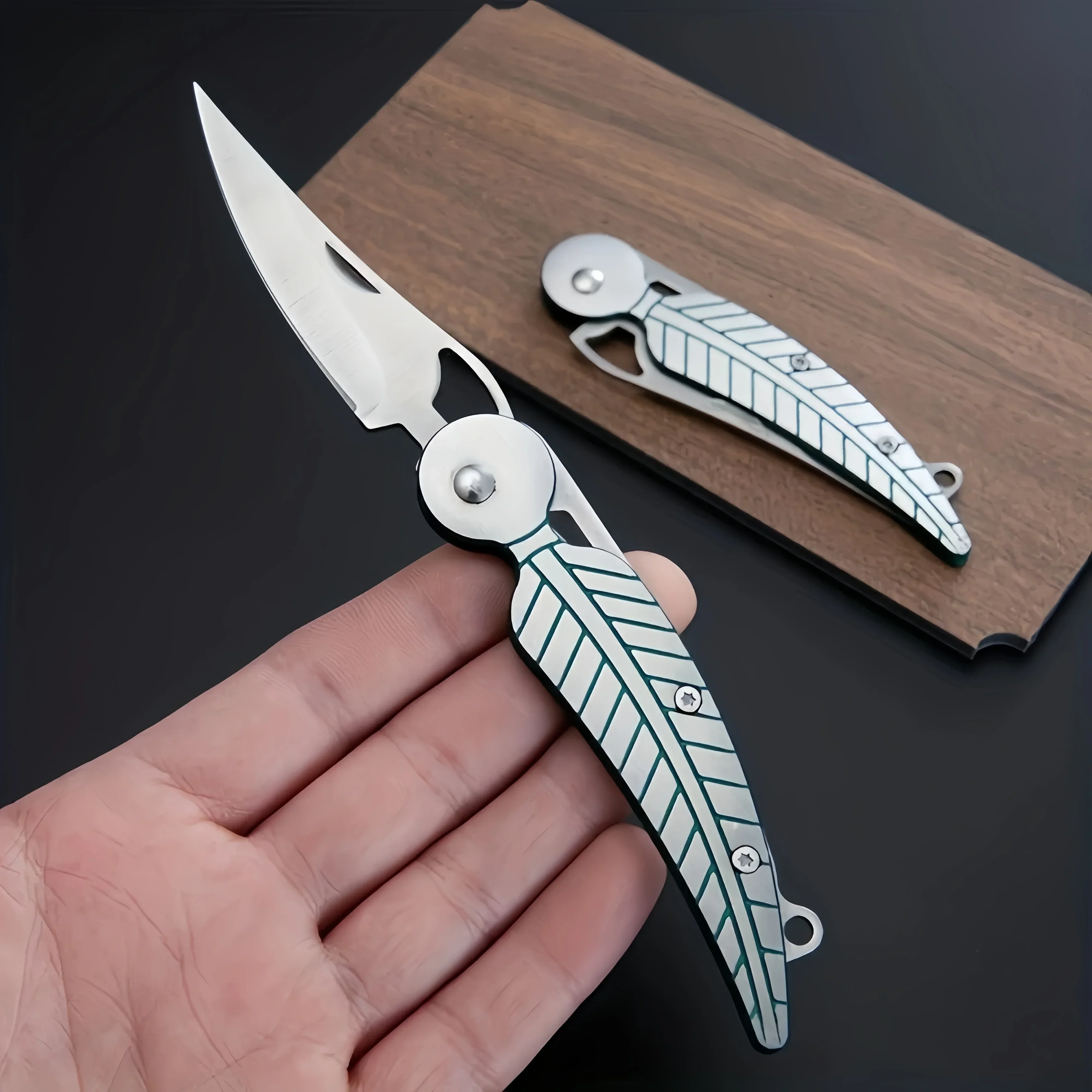 2024 new Stainless steel leaf folding knife Mini Keep your keys handy outdoors Fruit