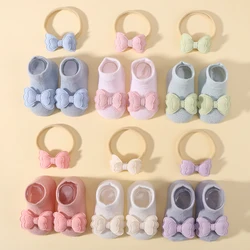 2 adet güzel bebek yaylar çorap Set taze şeker renk nefes kısa çorap tatlı çiçek kafa elastik Hairband ile Newboen için