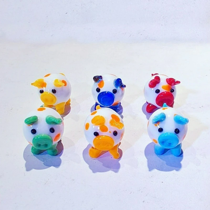 

Handmade Cute Glass Miniature Pig Figurine Ornament Cartoon Animal Figurine for Home Room Decors and Office Desk Decoration