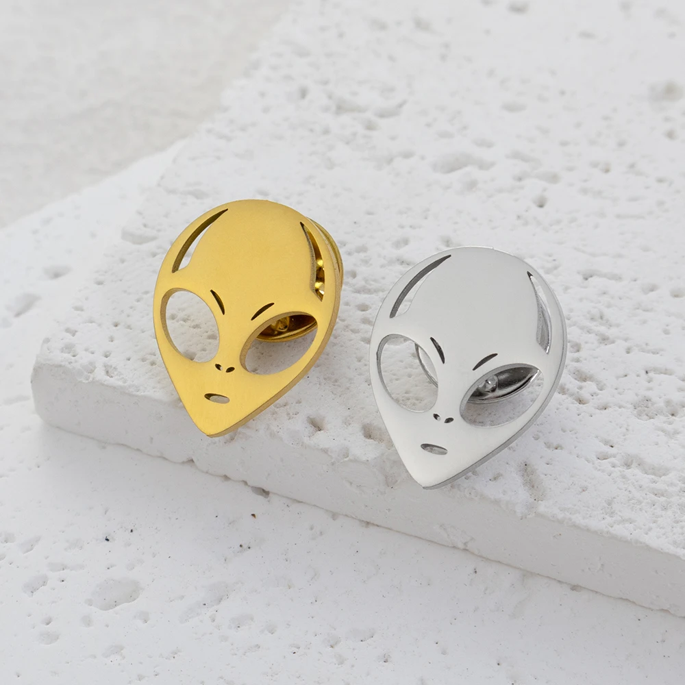 Personalized Alien Hollow Stainless Steel Badge Men's Shirt Suit Children's Lapel Cute Brooch And Brooch Accessories