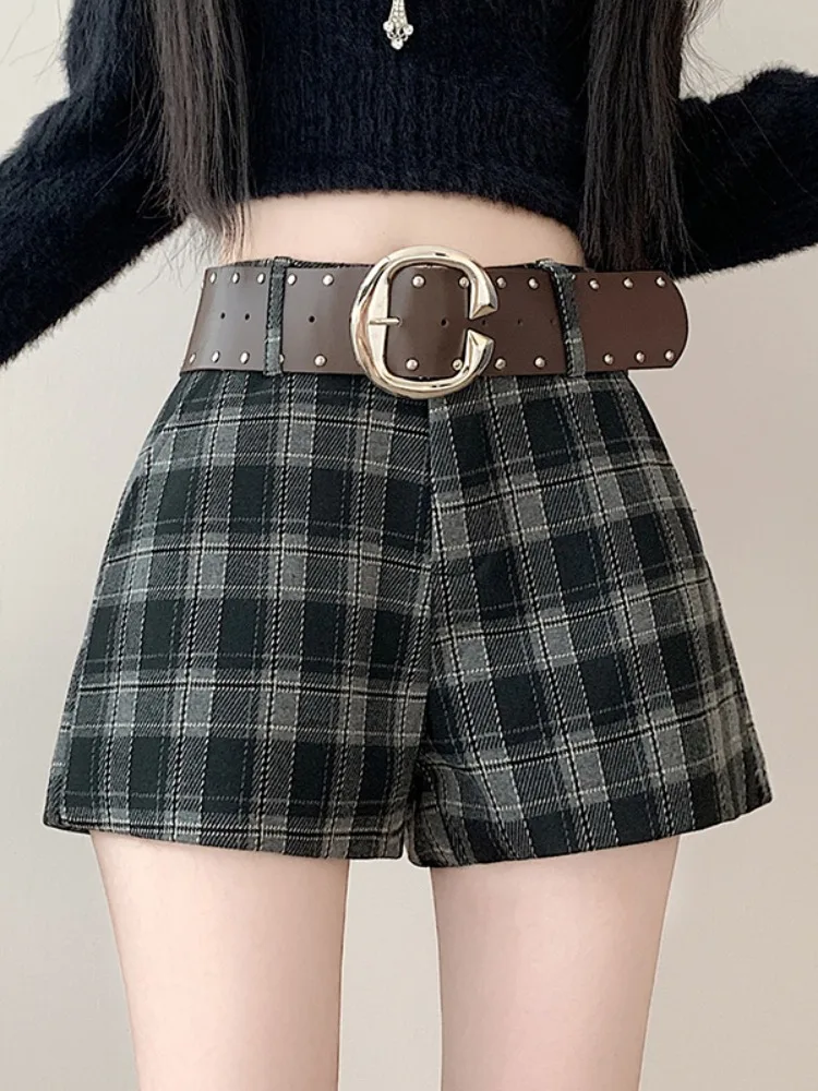 Retro A-line ultra short pants women autumn and winter high waisted slim fit grid color blocking straight leg shorts