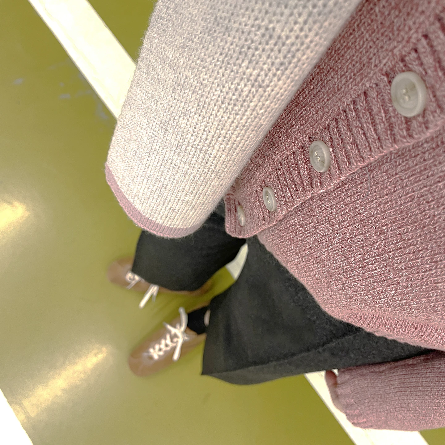 

Paris Rose Pink Simple round Ne Single Button Knitted Sweater Mixed Color Cotton Knitwear Spring Faion Ladies' Cardigan