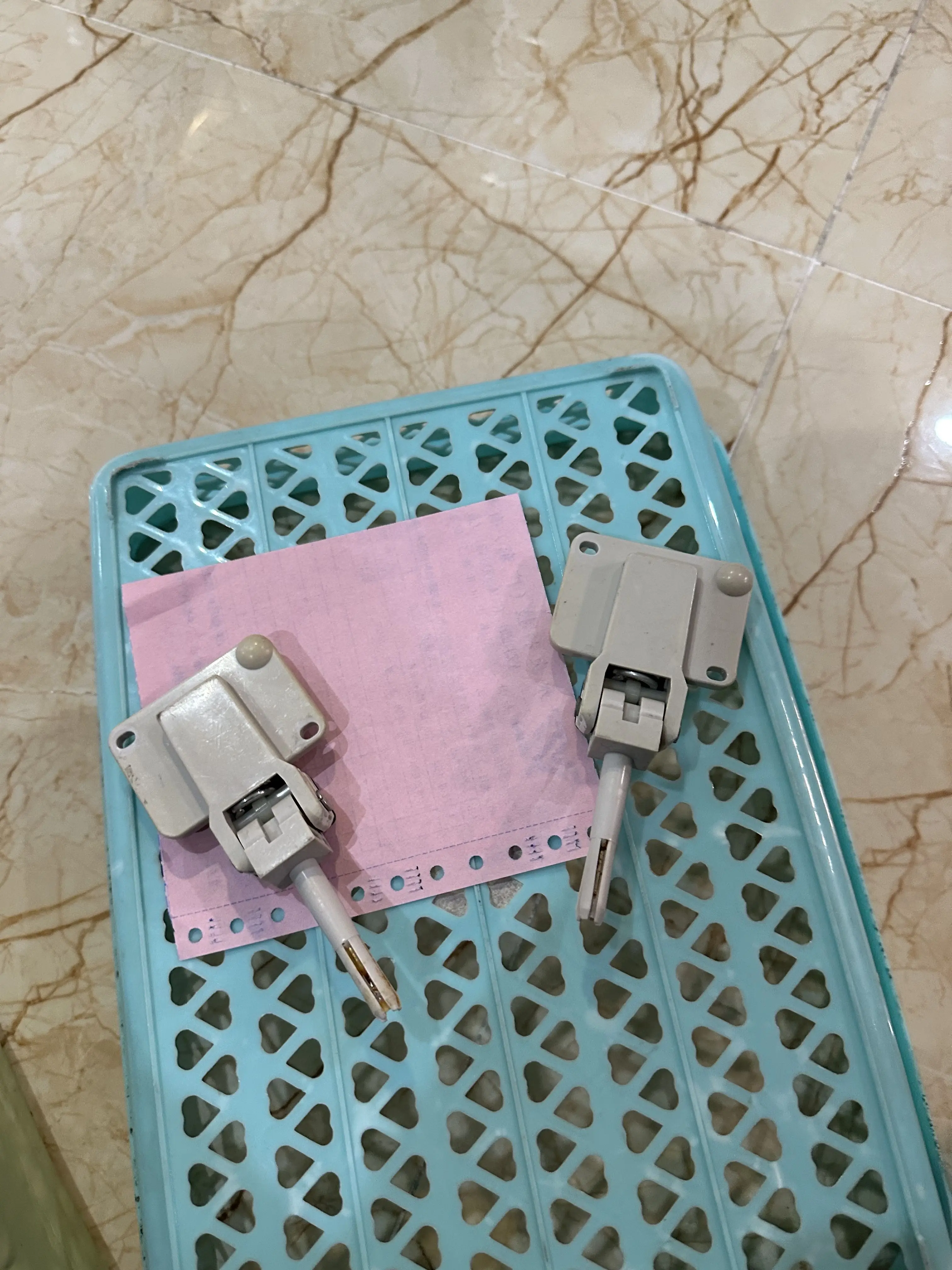 

2PCS Bizhub 162 Hinge For Konica Minolta DI163 1611 211 210 2011 7616 7216 220 1139-1705-01 1171-1127-03