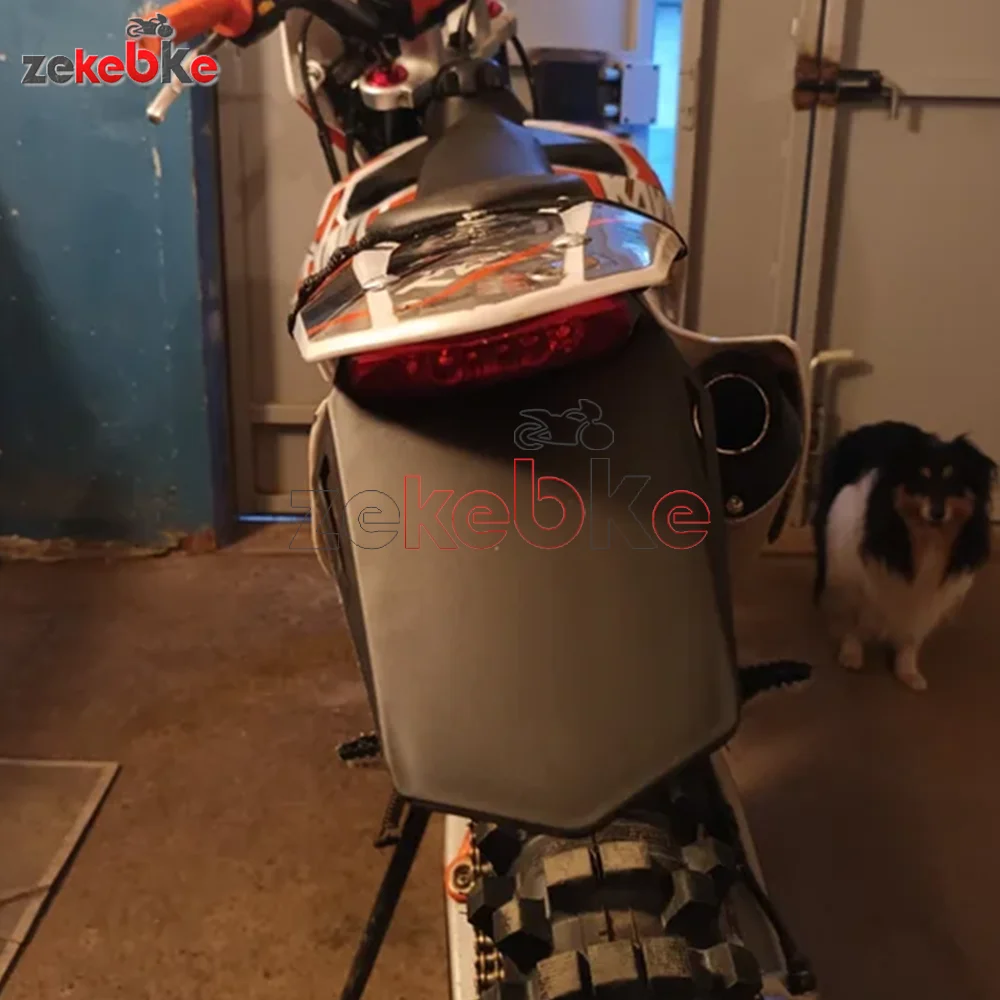 

Universal Off-Road Bike Motorcycle Rear Fender License Plate Bracket 12V Moto LED Taillight Brake Lamp For Suzuki for Kawasaki