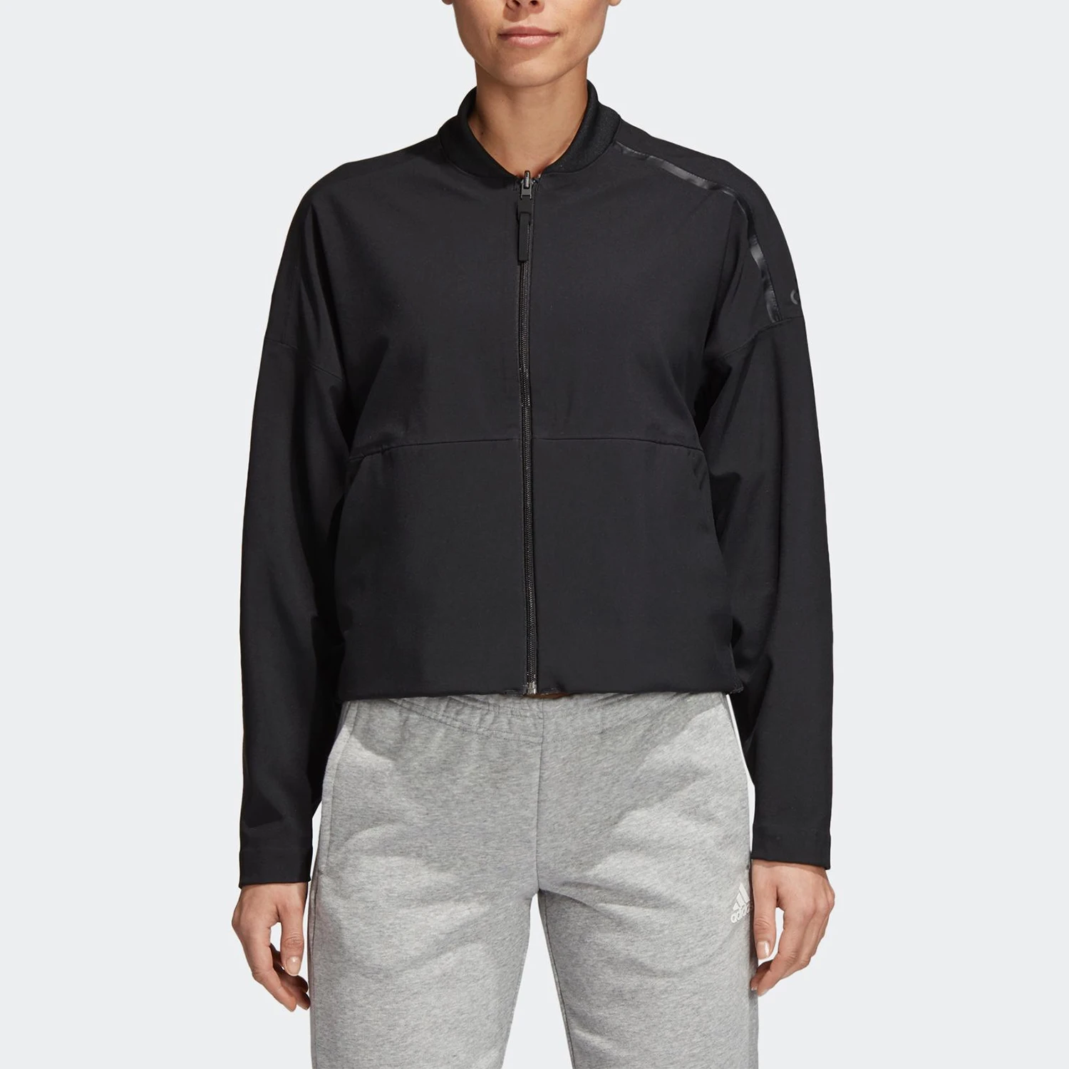 

Оригинальная женская двусторонняя короткая спортивная куртка Adidas с воротником-стойкой CE1957