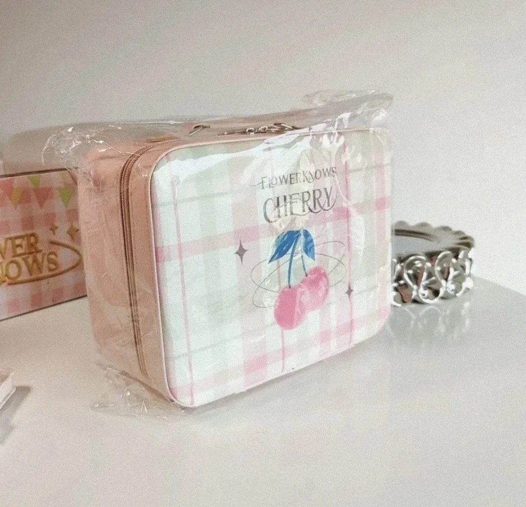 صندوق مكياج فلاور نوز فواكه الذكرى السنوية لـ Cherry Pie Party إصدار محدود