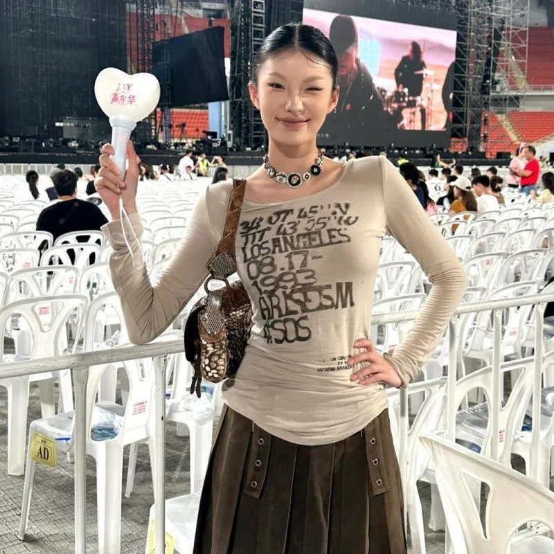 Y2K Aesthetic Los Angeles Letter Print Long Sleeve Top Curved Hem U Neck Slim Stretchy Fabric Korean Casual Fashion Shirts