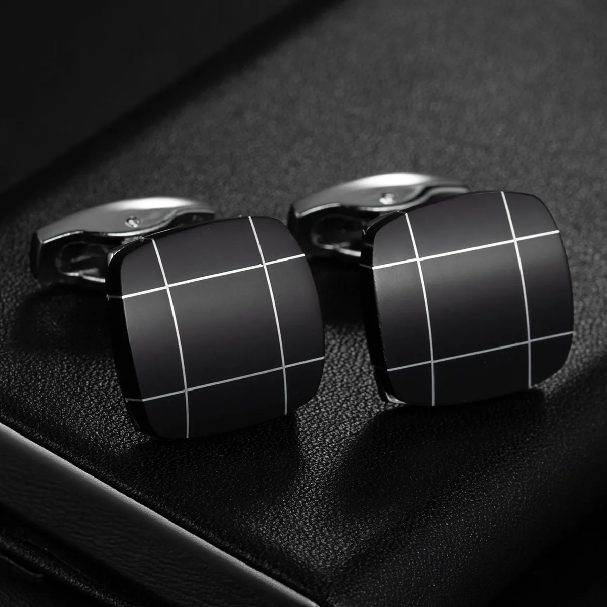 New High Quality Rectangle Enamel Copper Material Square Cuff Fashion Men's French Shirts Cufflinks wholesale Father's Day Gift