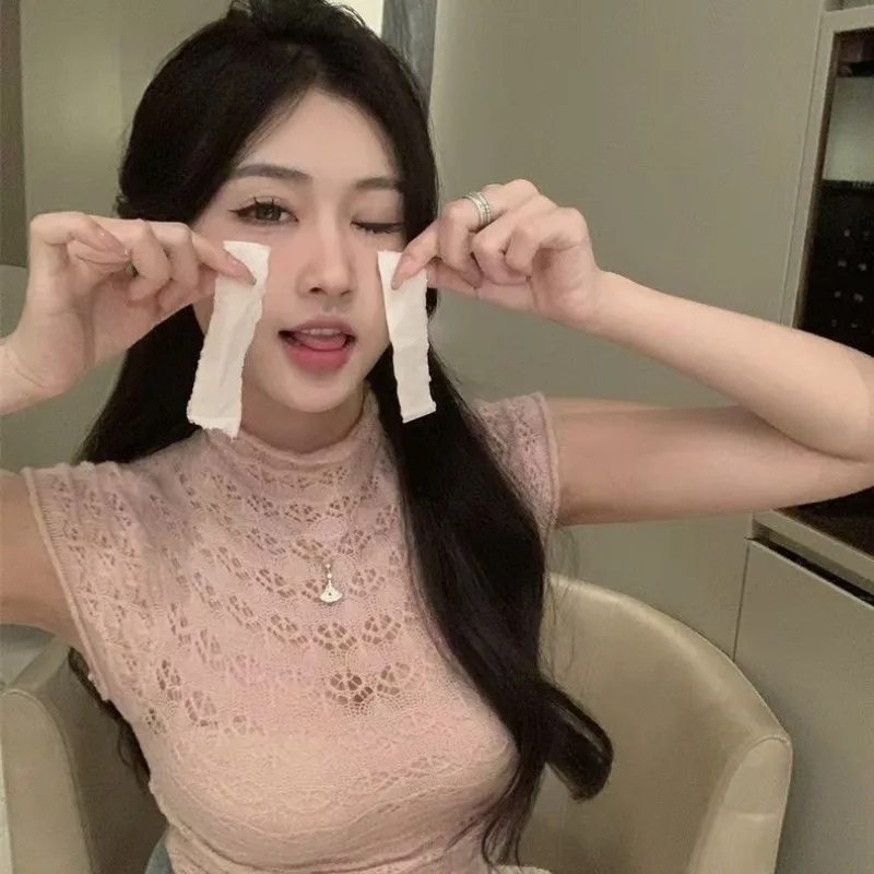 

French Design Half-high Neck Sweet Hollow Short-sleeved Knit T-shirt Female Slim Short Tees Summer Fashion Street Hottie Tops