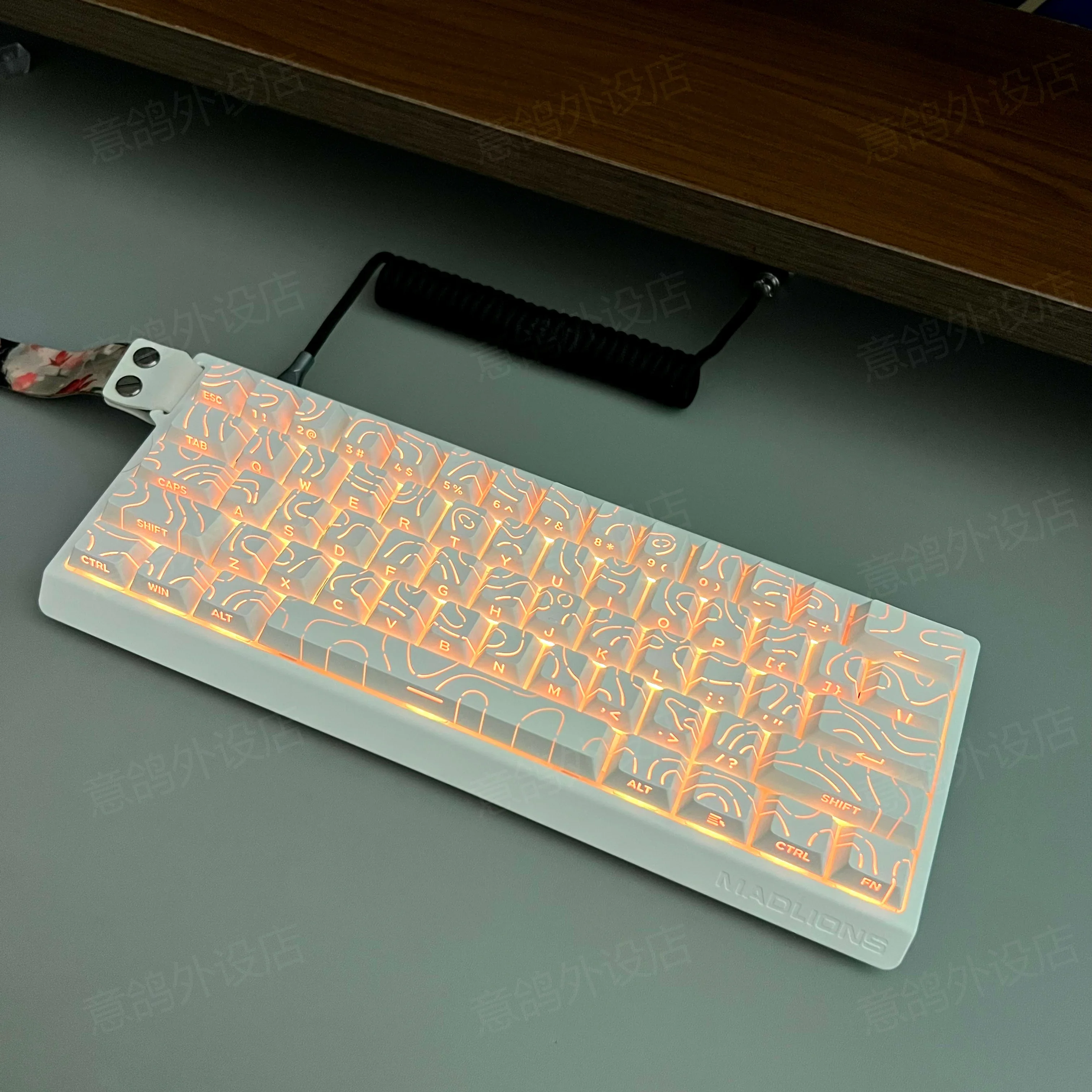 Contour 4.0 Keycap Line Translucent Cherry Pbt 87/60/75 Side Engraving Only 87 Keys And Below Keyboard Available Keycaps