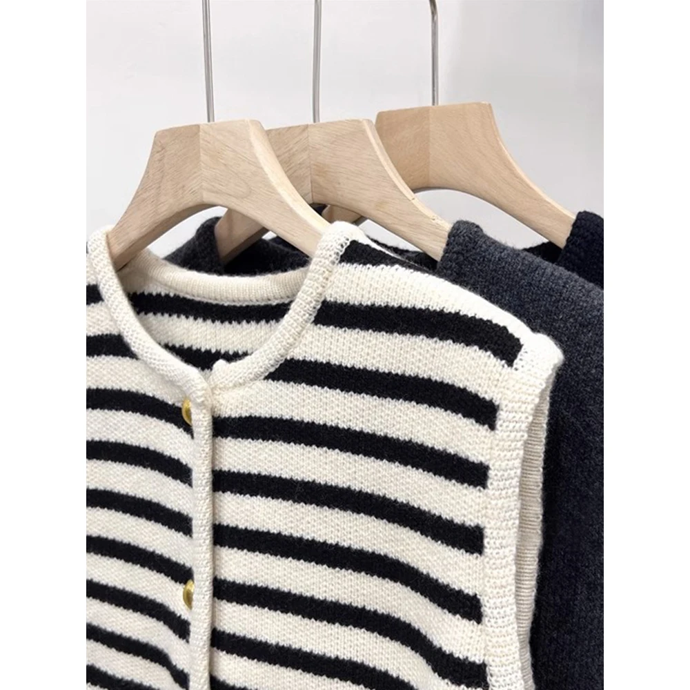 Women Striped Vest Contrast Sleeveless O-neck One Breated Soft Warm Knitting Tops Coat Female Autumn Winter Versatile Jackets