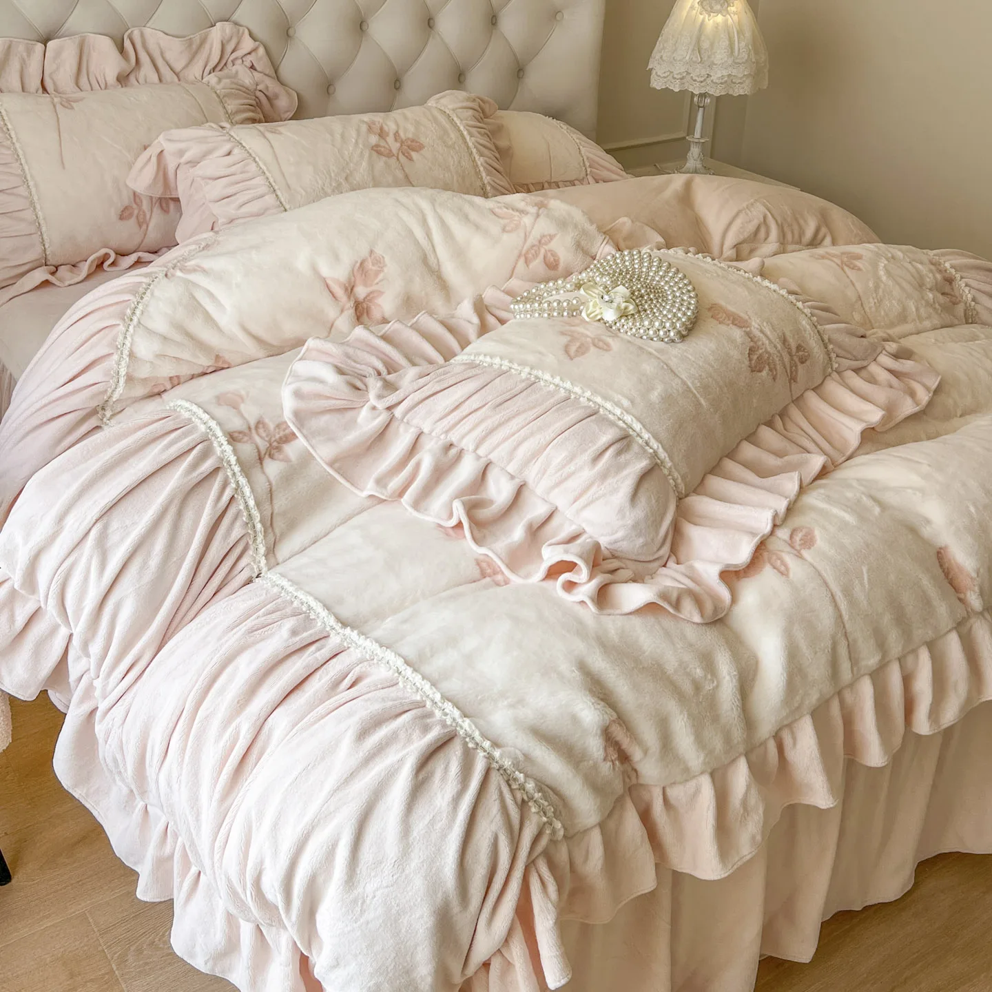 French Milk Fleece 4-Piece Bedding Set - Romantic Princess Style with Ruffled Lace, Rose Pattern, Queen/King Size, Soft & Warm