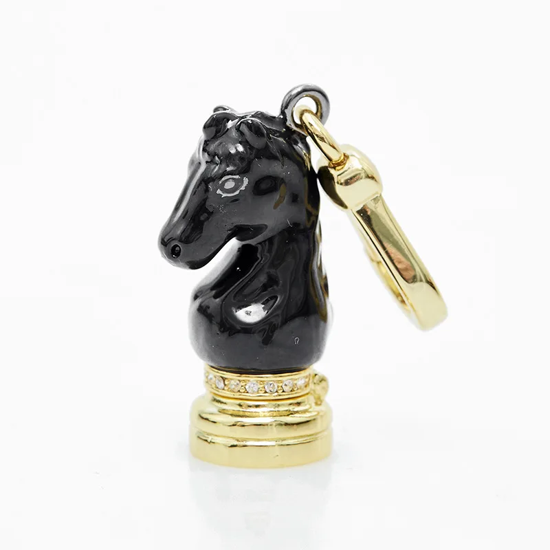 

1Pc Exquisite Enameled Black Horse Head Chess Piece Pendant,A Niche And Fashionable Bag Charm For Men And Women,Christmas Gift
