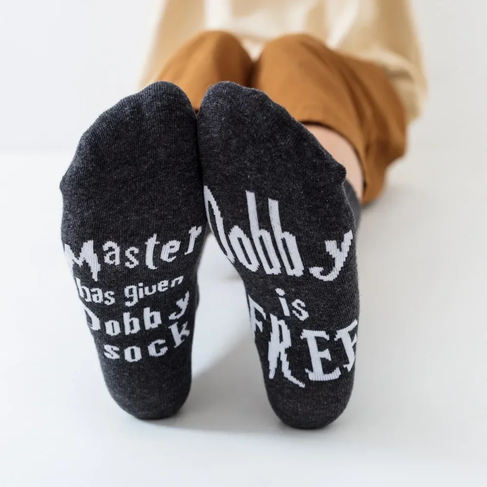 Funny Soft Cotton Man Socks Novelty ‘Master Has Given Dobby A Sock‘ ‘Dobby Is Free’ Letter Sokken Dropship Wholesale Supplier