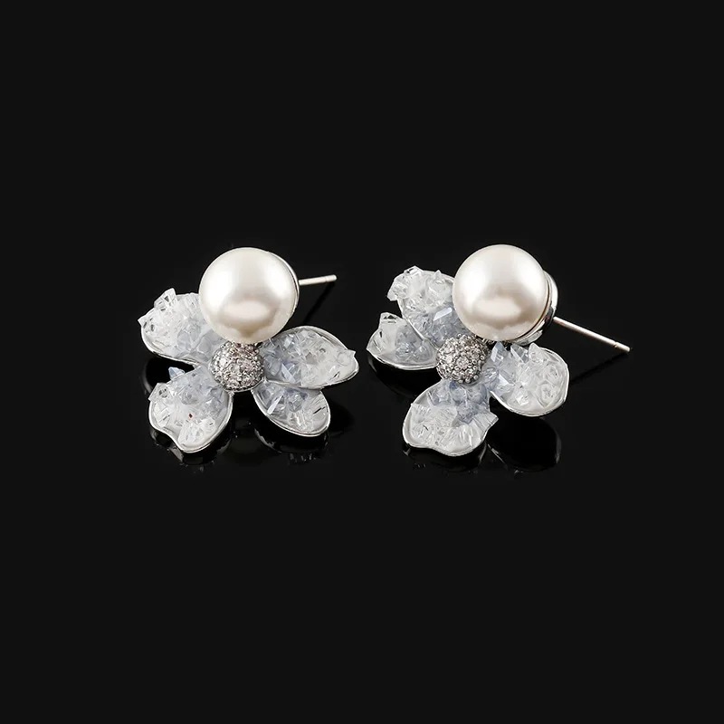 New Fashion Crystal Flower Earrings for Women Simple And Versatile Mosquito Incense Plate Ear Clips Wholesale