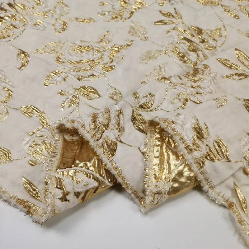 

Luxurious gold silk jacquard puffy skirt fabric performance evening dress three-dimensional light and thin fashion