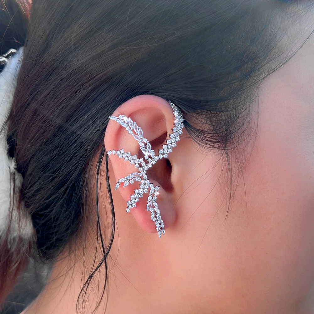 CWWZircons Geometrische glänzende Zirkonia Luxus Statement große lange Ohrklemmen-Ohrringe für Damen Hochzeit Party Großhandel E1131 – Detail 7