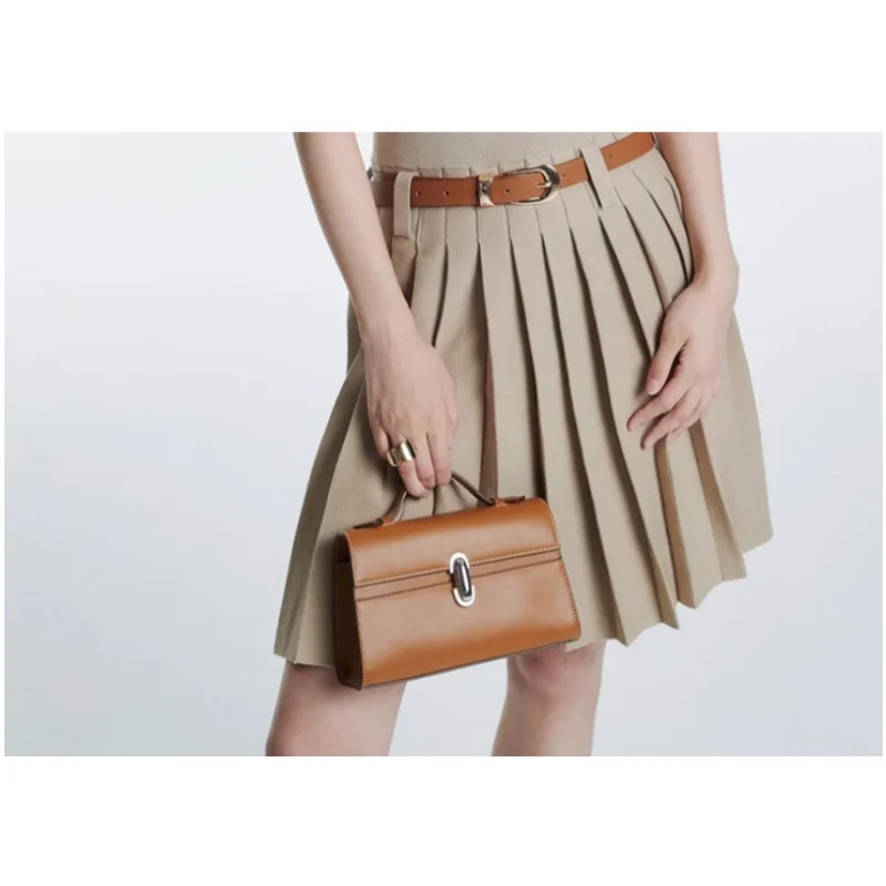 

Hand Carry Single Shoulder Diagonal Cross Small Bag