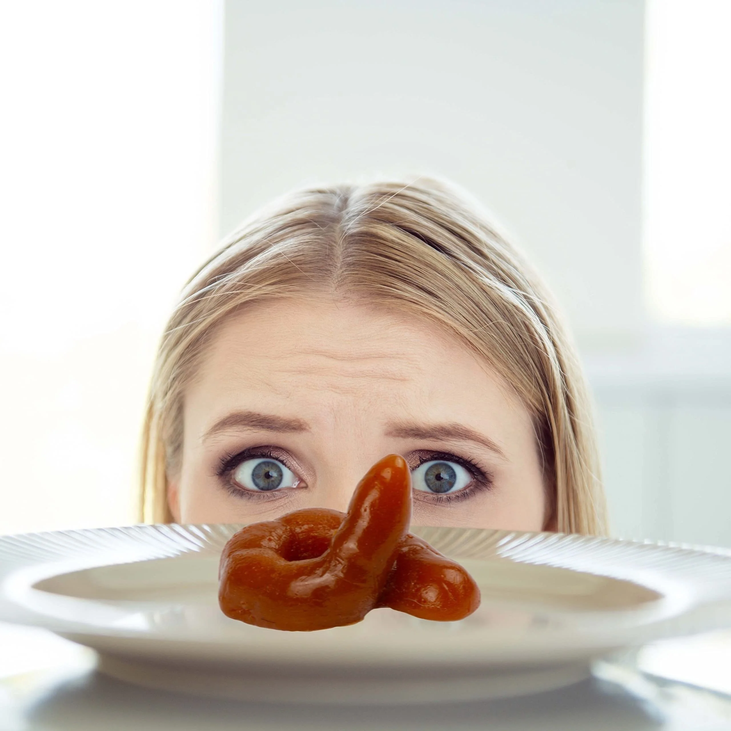 Realistic floating poop toy - perfect for parties, Halloween, fun and innovative bathroom and pool accessories
