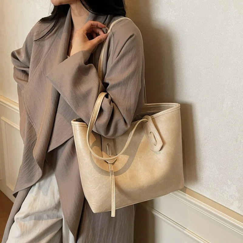 

Women's Trendy Leather Crossbody Bag Featuring Paris Designer Style And Multi-Pocket Design Perfect For Daily Use​