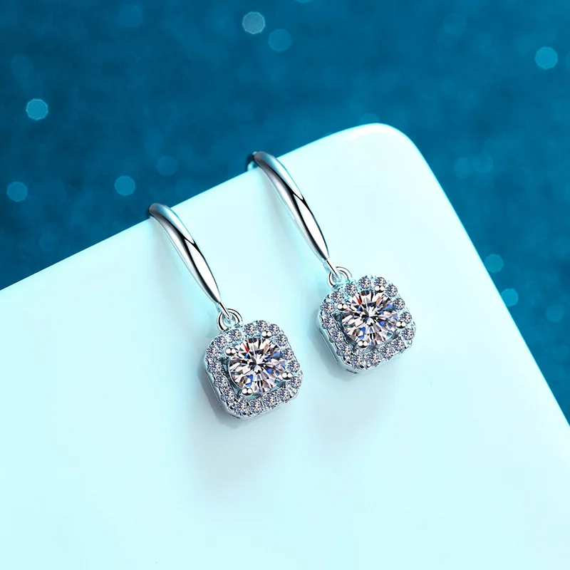 D color moissanite earrings light luxury earrings 50 points square bag earrings precision quality moissanite platinum PT950 mark