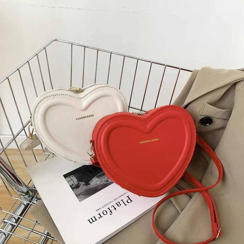 

2025 Summer Cute Heart Pattern Shoulder Bag for Women Fashion Sweet Crossbody Purse Versatile Casual Trendy Lovely Day Bag