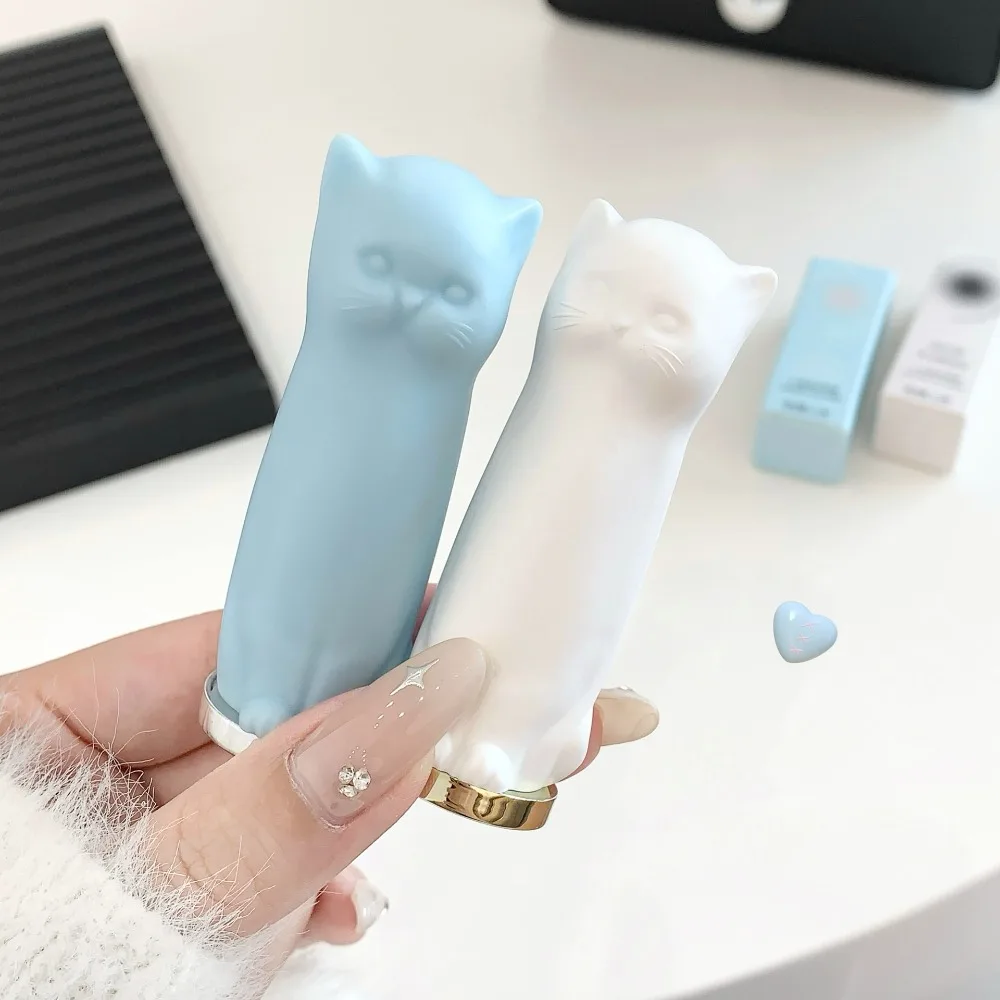 黒白猫保湿カラーリップクリーム乾燥防止とひび割れフェードリップライン学生保湿口紅ブルーピンクヌード