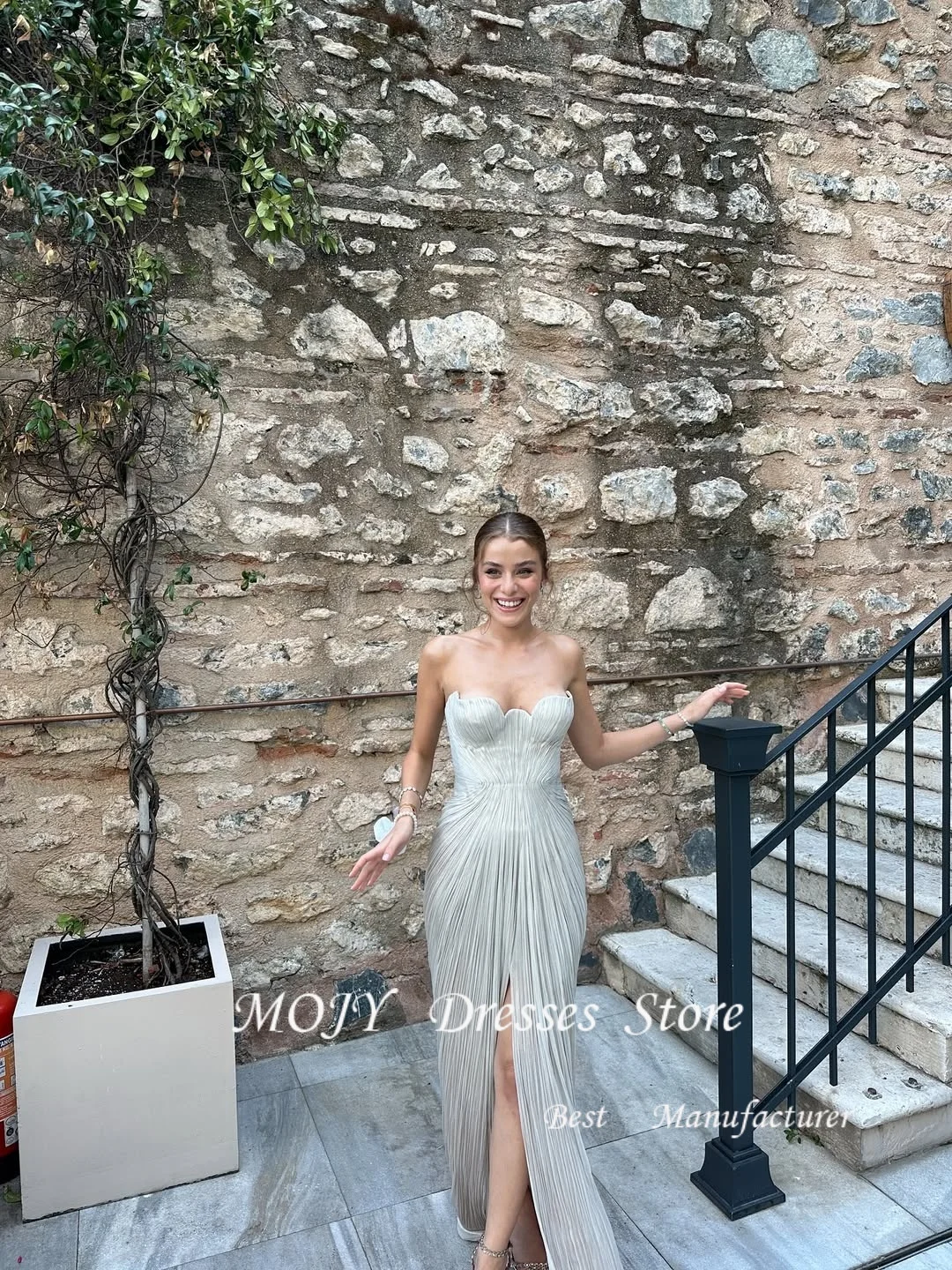 

Mojy Elegant Robe De Mariée V-Neck Short Sleeves Pleat Floor Length Tulle Special Occasion Birthday Evening Gown Customized
