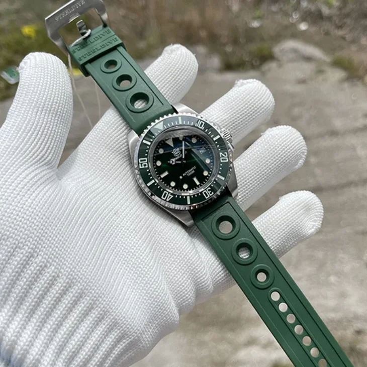 STEELDIVE Men Diver Watch 45.4MM Automatic Mechanical Wristwatch 100Bar Waterproof C3 Luminous Ceramic Bezel Sapphire NH35