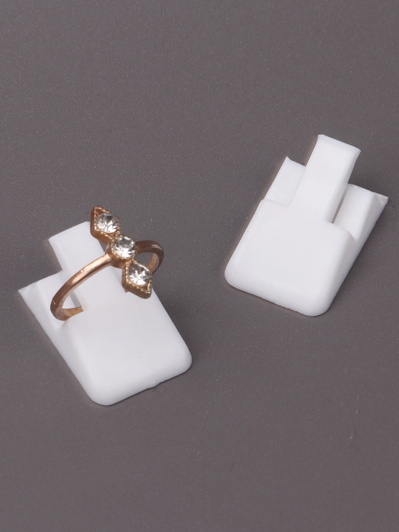 Mini Ring Holder Stand, Plastic Jewelry Display Holder