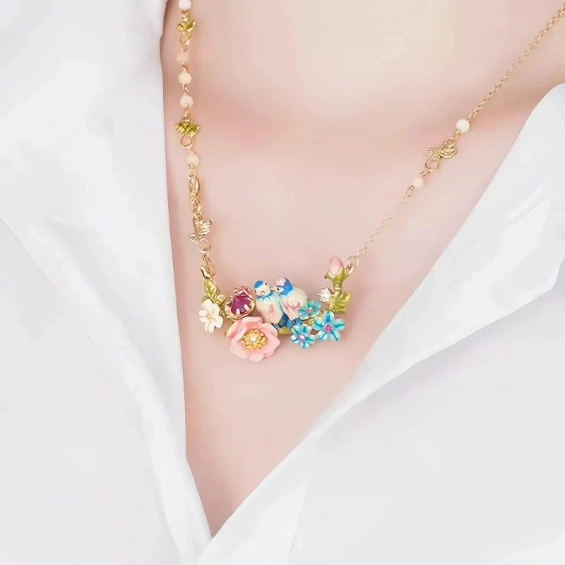 Fairy Style Niche Design Love Bird Handmade Enamel Dream Flower Light Luxury Collarbone Chain Simple and Versatile New Necklace