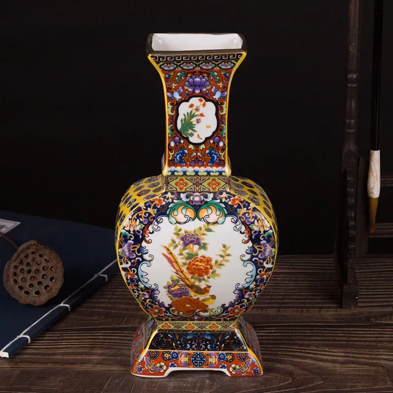 Qianlong Enamel Gold Stroke Octagonal Vase Jingdezhen Antique Porcelain Vase Chinese Ornaments for Home Decorations