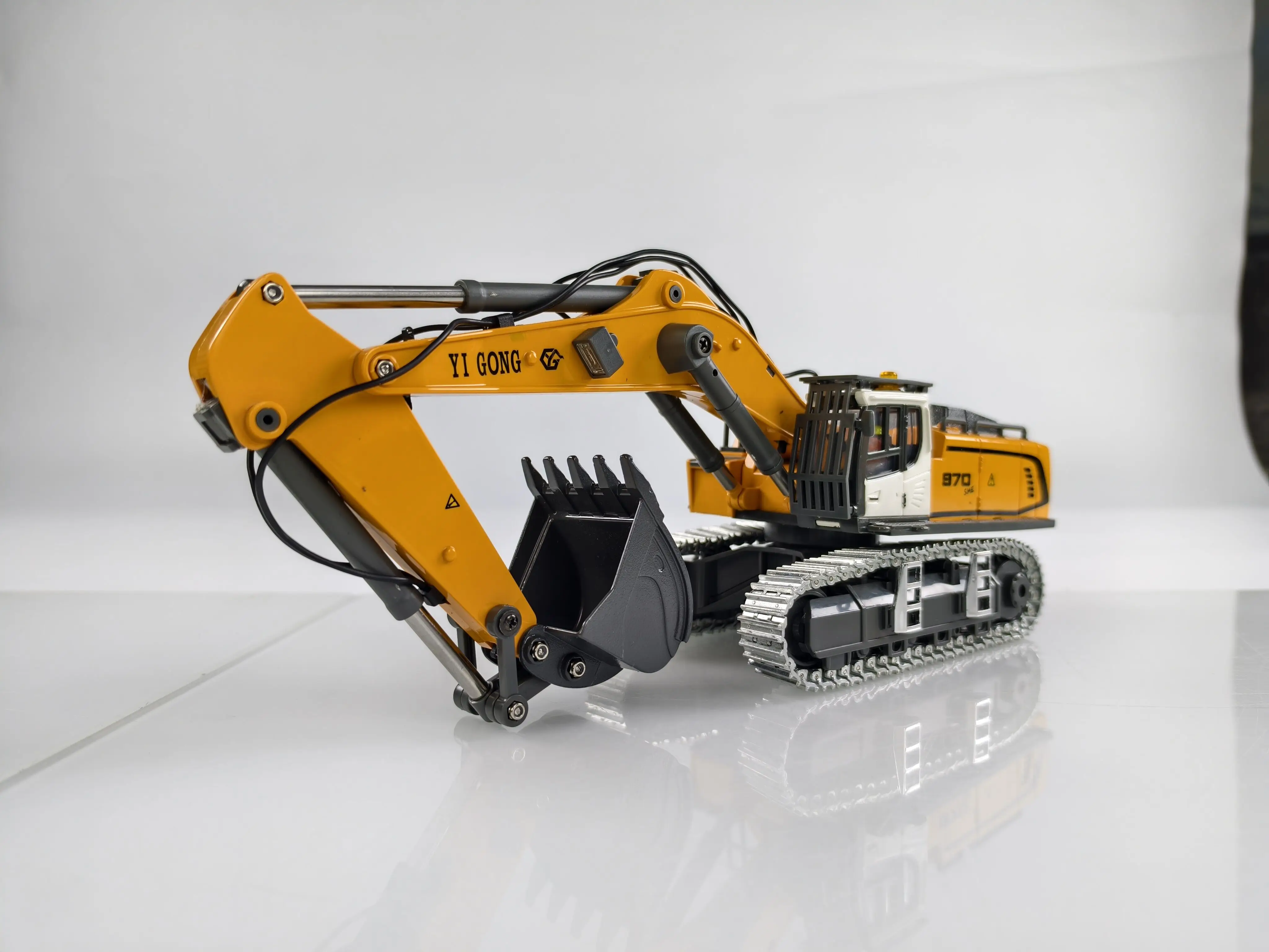 新型ミニ 1/50 CUT 970 RCショベルカー ラジコン掘削機 トラック 車両 車 モデル ホビー おもちゃ 大人向け