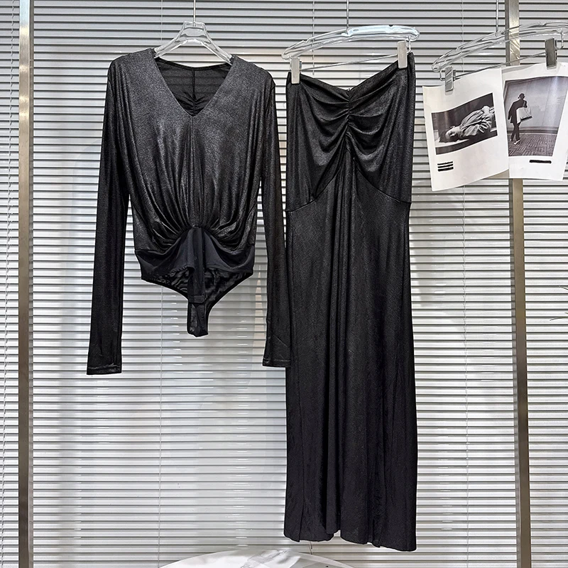 

Новый модный комплект «Spicy Girl» на весну 2026: однотонный женский комбинезон с V-образным вырезом и рубашка + длинное платье с драпировкой, сексуальный комплект из двух предметов