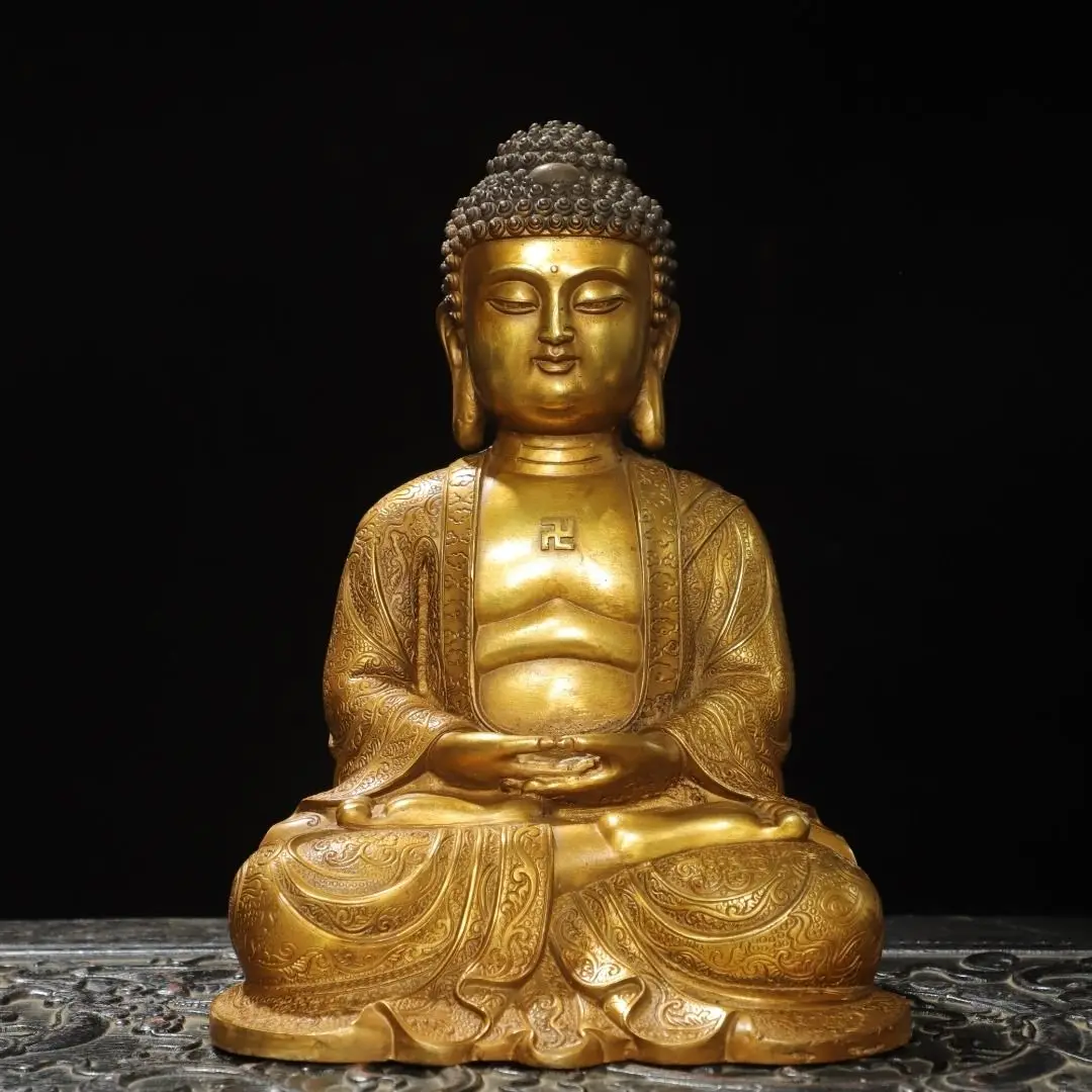 Copper gilt Sakyamuni 21 cm high, 16 cm wide, 14 cm thick and weighed 1.8 kg