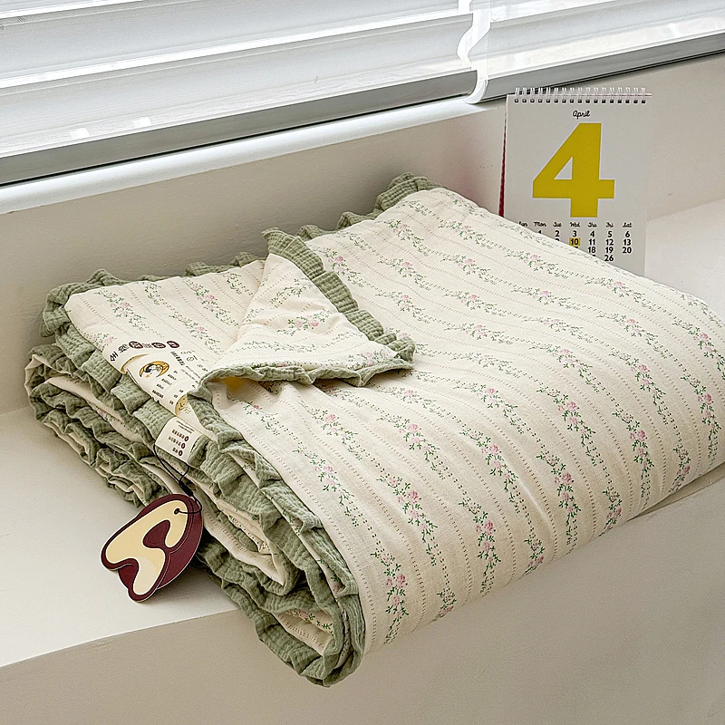 

Cotton double-layer gauze summer cool quilt cartoon student pleated edge air conditioning thin machine washable