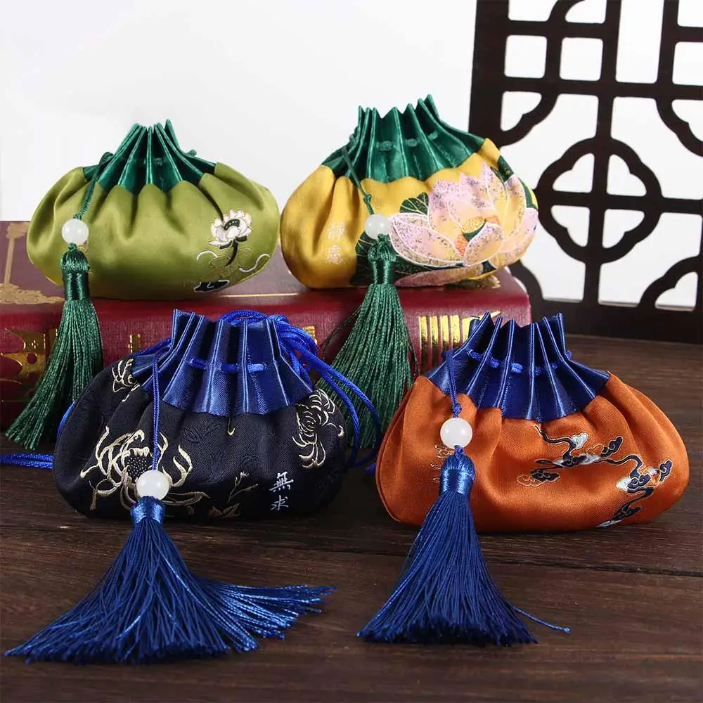 Abweisende alte Art Frau Brokat hängen Spike Stickerei Beutel Anhänger chinesische Geschenk Hanfu Zubehör tragbare leere Tasche