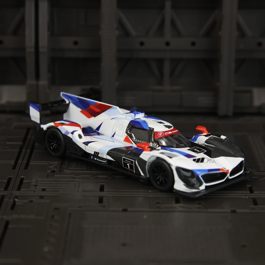 

Модель автомобиля из сплава CCA 1:45 BMW M Hybrid V8, раллийный автомобиль Le Mans, подходит для коллекции, богатых деталей, тонкая работа, хорошее качество