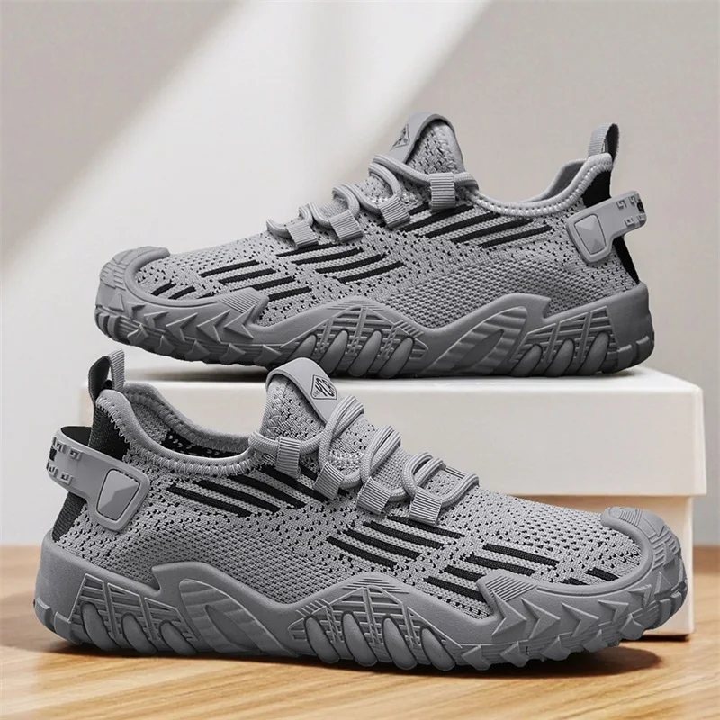 

Men's mesh flat breathable casual sneakers Four seasons non slip soft sole outdoor speed running shoes light walking sports shoe