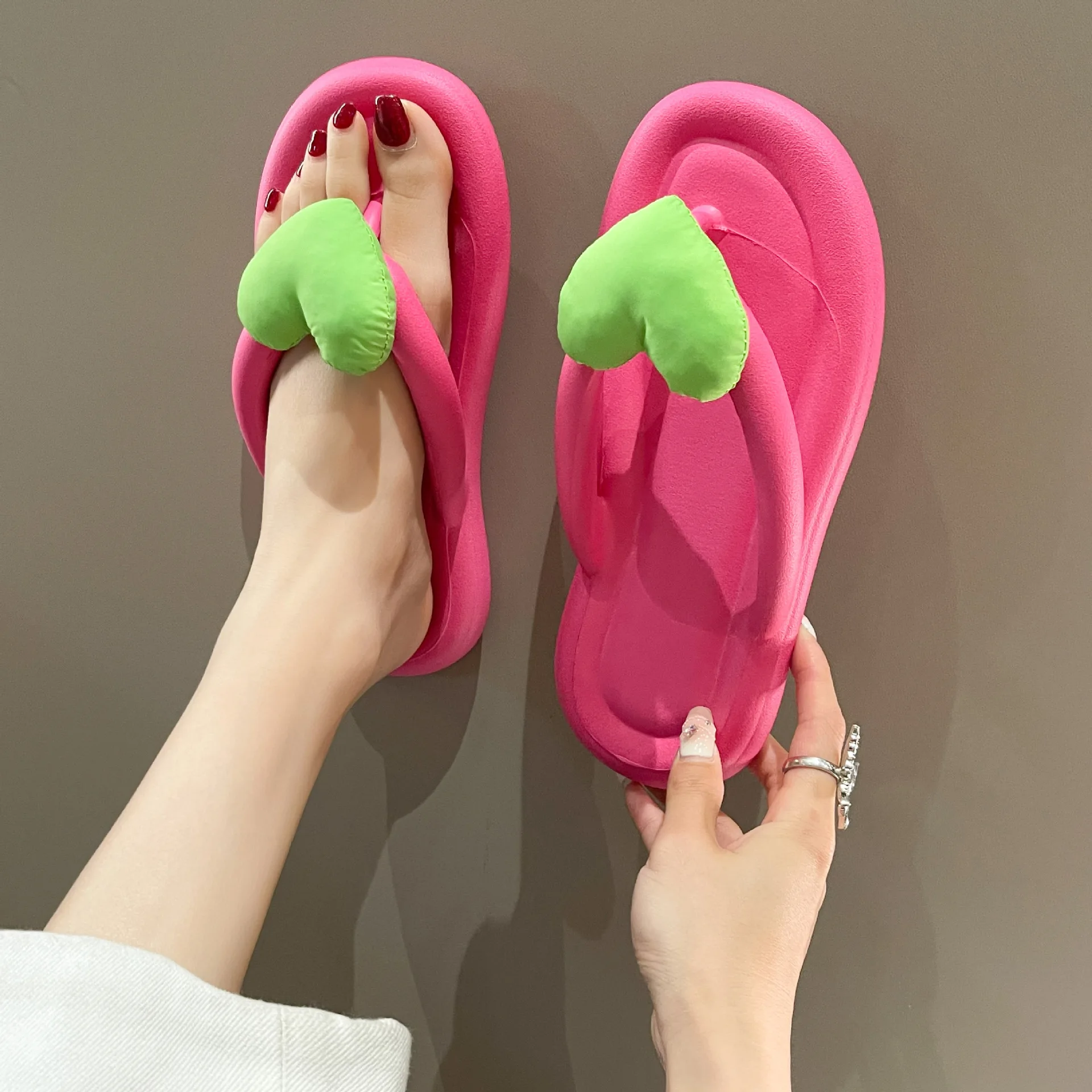 Summer Candy Colors Flip Flops Beach Love Heart Bowknot Soft Bottom Flat Slippers Women Outdoor Non Slip Flat Slide Sandals Ship