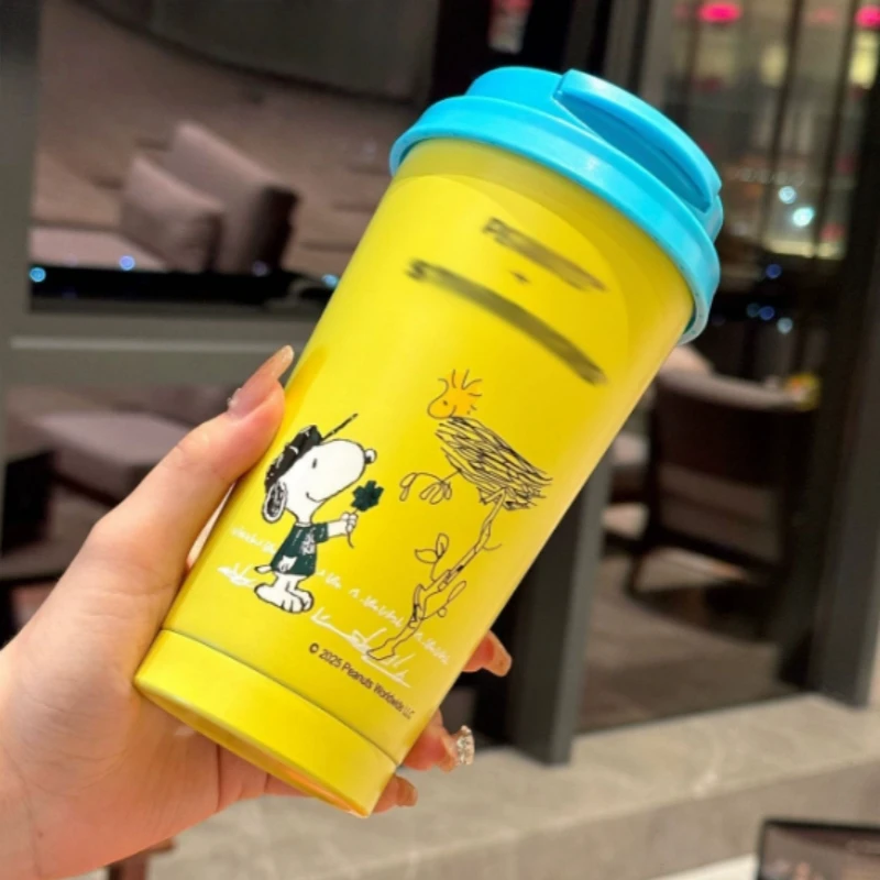 ในสต็อกหลายสีอะนิเมะ Snoopy แก้วกาแฟสแตนเลส 500ml ความจุสูง Kawaii น่ารักเดสก์ท็อปถ้วยเหมาะสําหรับของขวัญวันเกิด