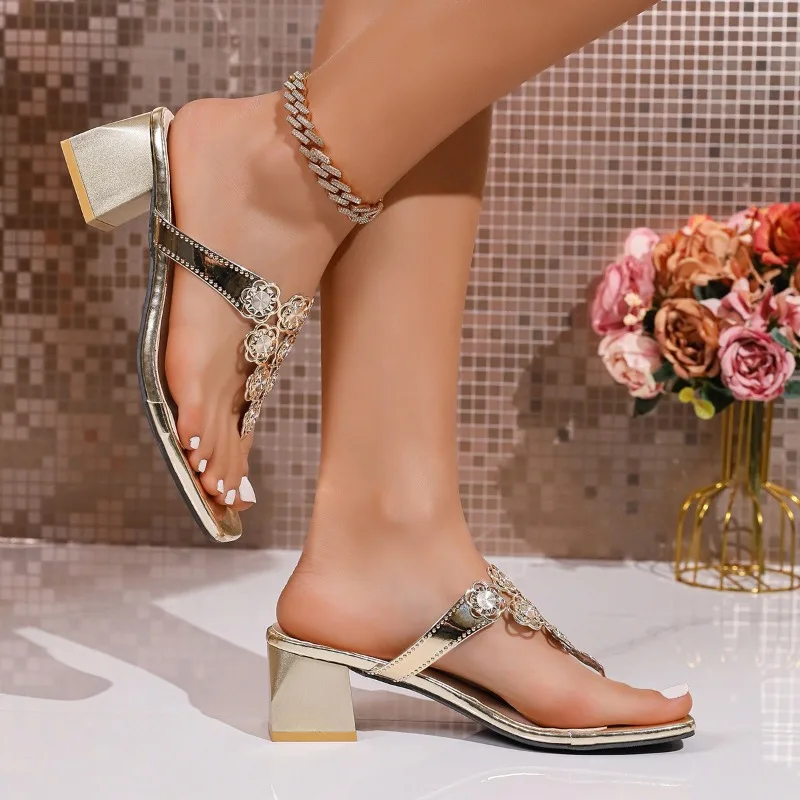 

Women Sandals Temperament Square Head Pinch Toe Sandals Fashion Rhinestone Crystal Cool Slipper Summer Beach Slippers Flip-flops