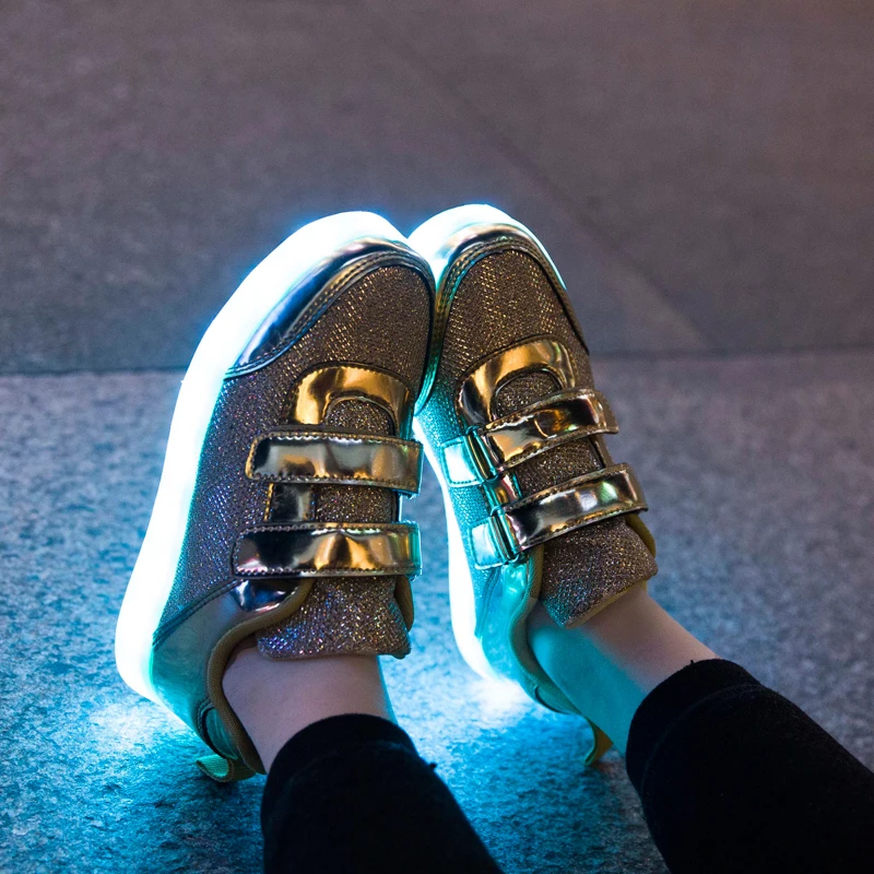 UNCLEJERRY-Baskets lumineuses LED pour enfants, chaussures de tennis pour garçons et filles, chargement USB, à la mode