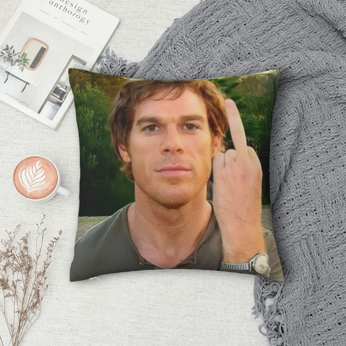 Dexter morgan lançando fronha capa de almofada de poliéster macio decoração fronha capa casa quadrada 45*45cm