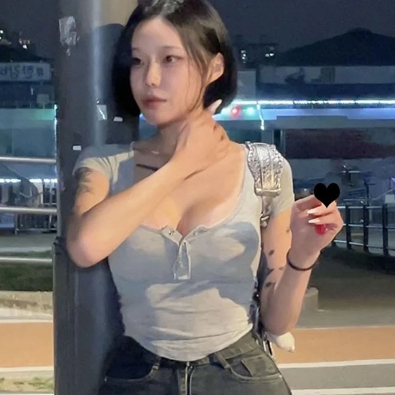 Sexy, huidvriendelijke, micro-poreuze, nauwsluitende of losvallende T-shirt, comfortabel, ademend, effen kleur, geschikt voor woon-werkverkeer, voor dames