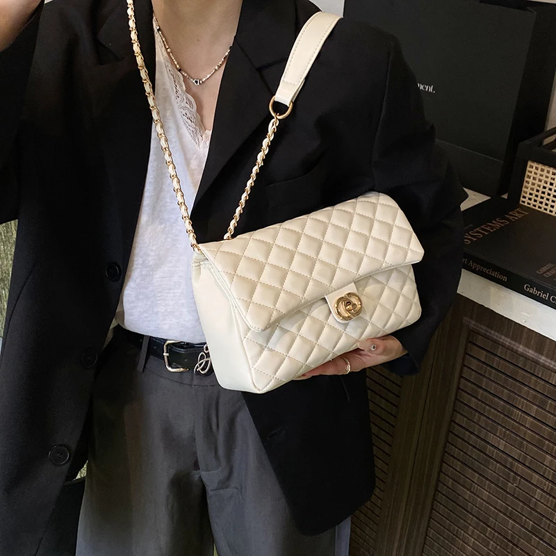 Bolsa mensageiro de couro clássica popular para mulheres – com alça ajustável, opção crossbody de alta qualidade por designer