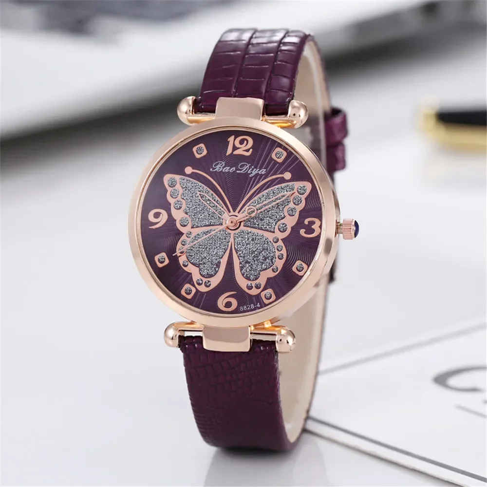 Reloj de cuarzo informal con puntero redondo, bonito Reloj con esfera con patrón de mariposa y diamantes de imitación, regalo para mujeres y niñas